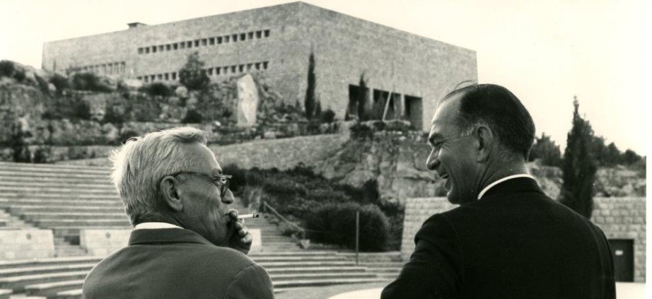 Prof. Benjamin Mazar with Senator William Fulbright